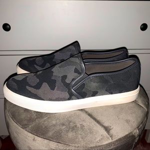 Steve Madden Men Camo Sneaker size 11